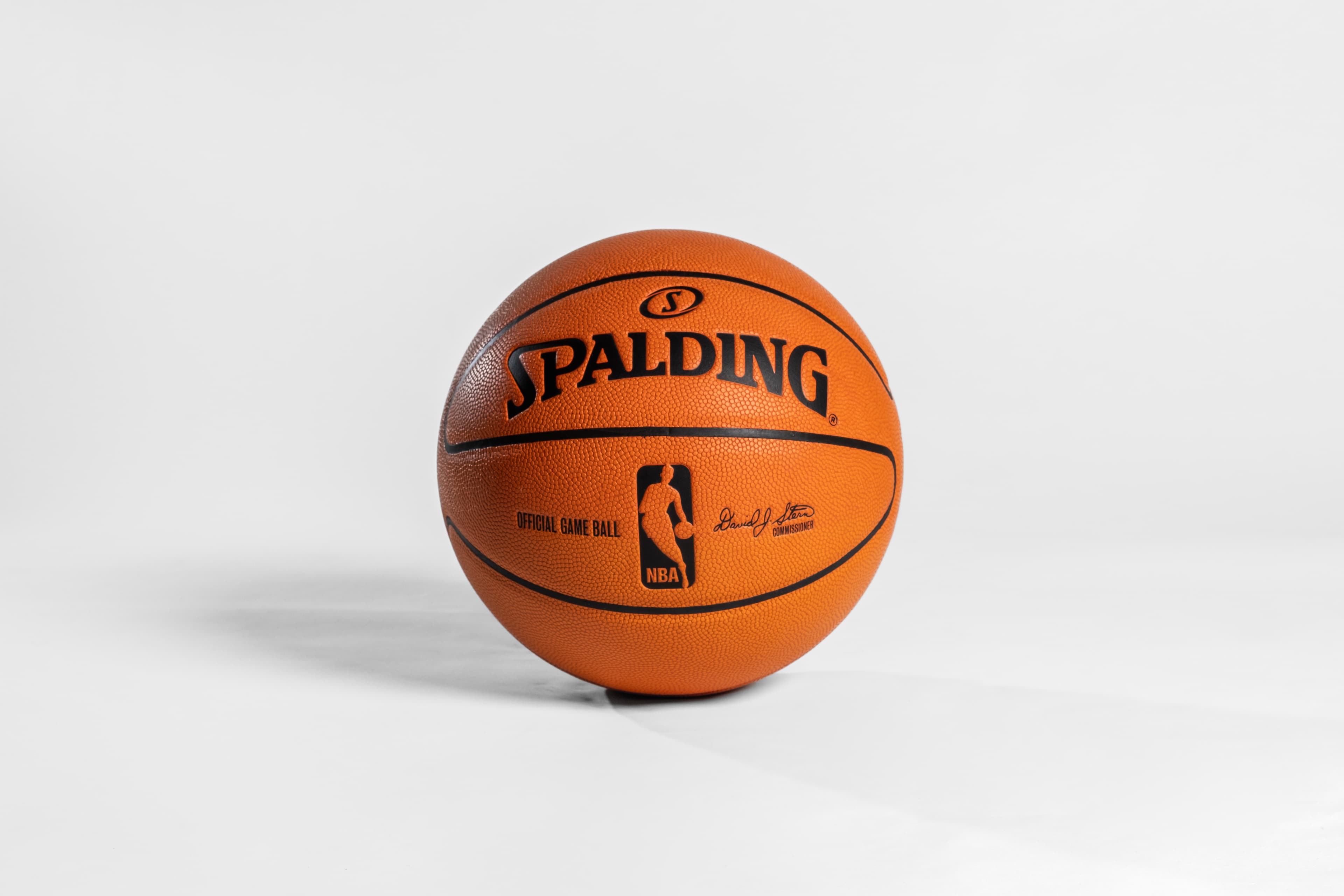Front view of the Spalding New Ball without stand